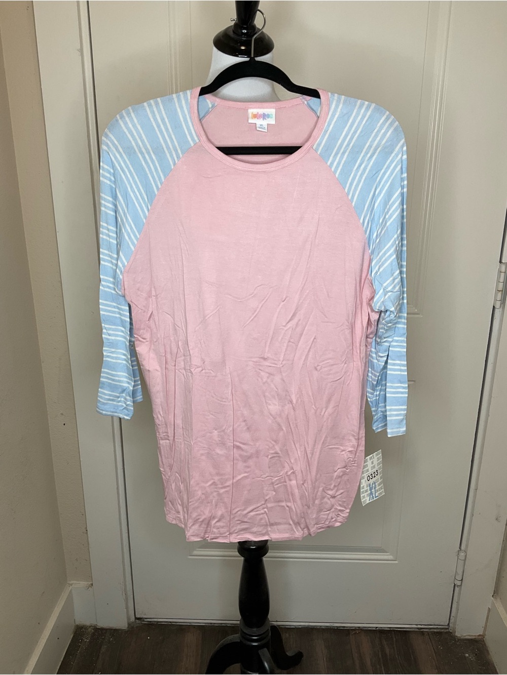 LuLaRoe Randy XL Pink Raglan Top with Light Blue Stripe Sleeves